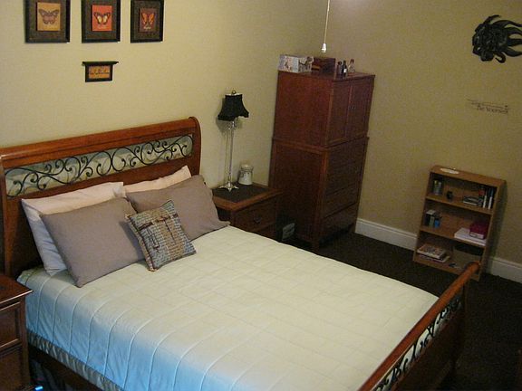 3rd image of 12 Maple St