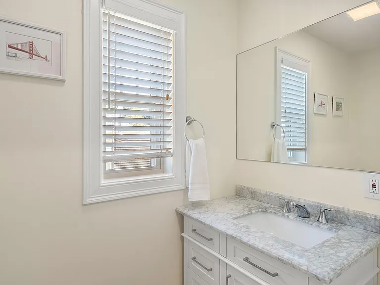 29 Park Ave — Photo 21