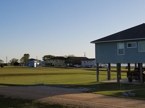 5th image of 568 Bayview Dr