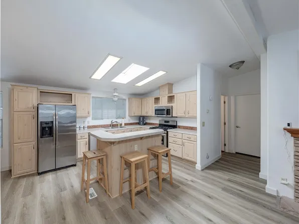 300 N Rampart St Trailer 26, Orange, CA 92868