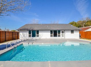 812 Yorkshire St, Houston, TX 77022