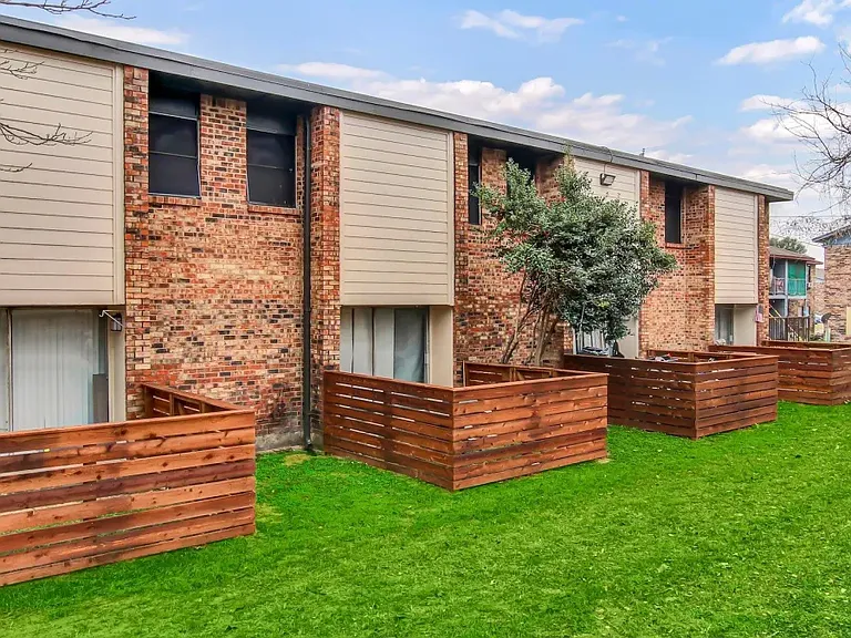 Woods of Haltom Townhomes — Photo 1