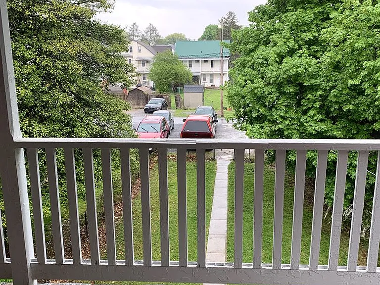 577 Lincoln Way E — Photo 37