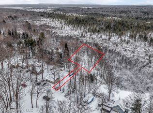 126 Mohican Ave, Houghton Lake, MI 48629
