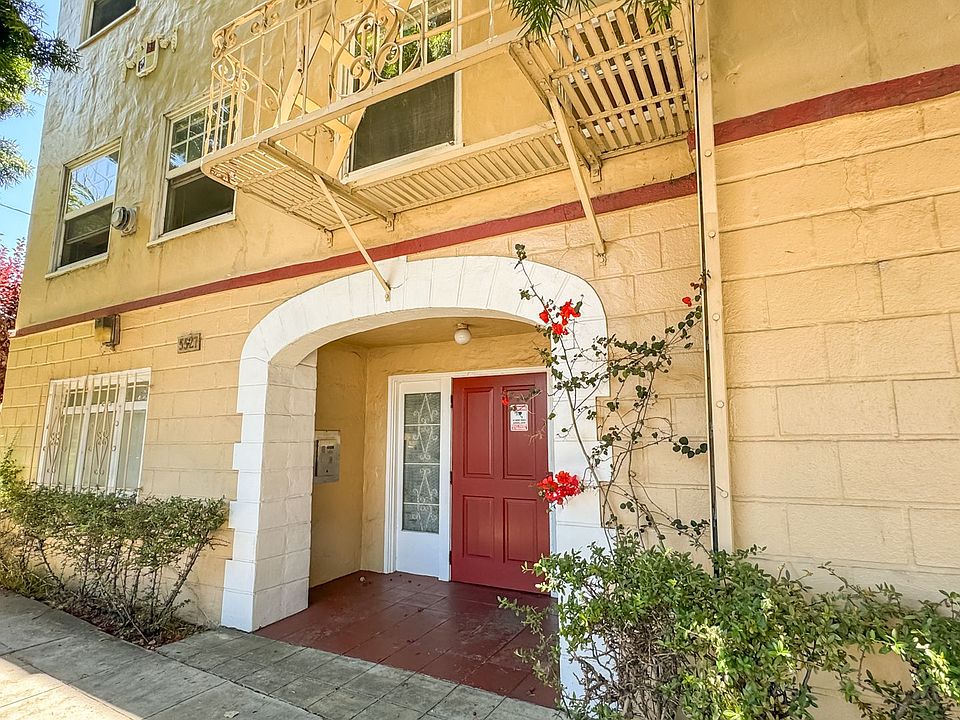 1st image of 5527 Shattuck Ave APT 305