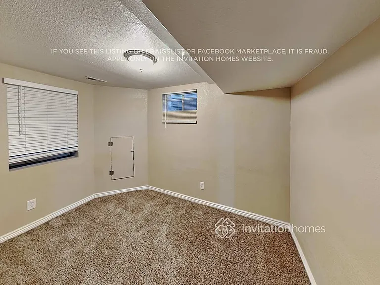 9174 Lander St — Photo 14