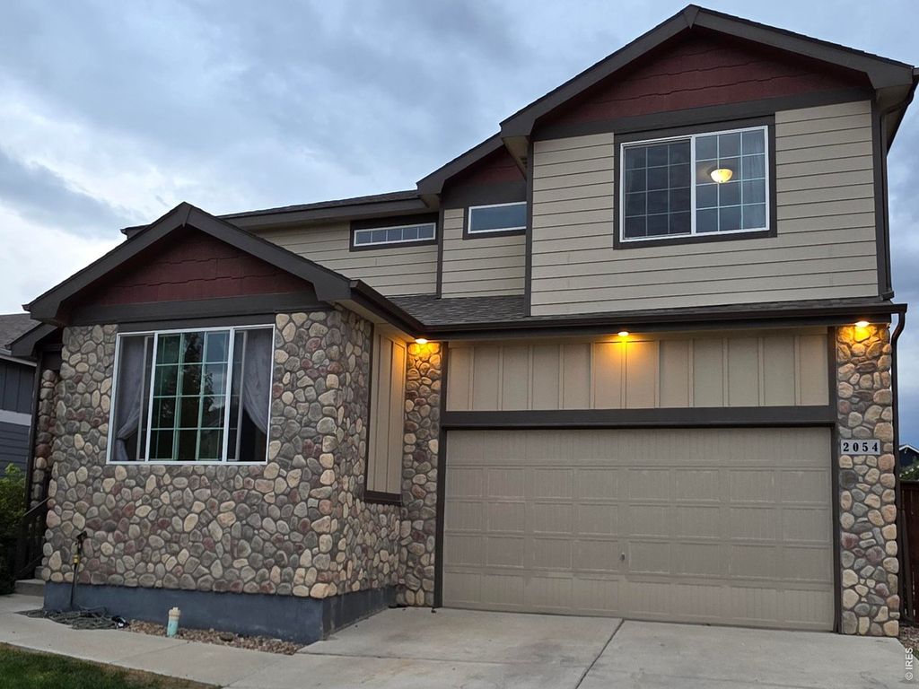 2054 Reliance Dr