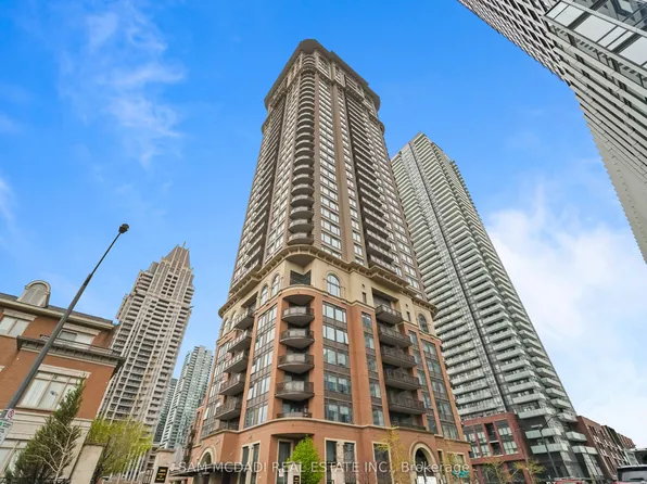 385 Prince Of Wales Dr, Mississauga, ON
