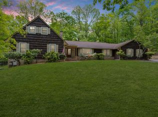 61 Carrar Dr, Watchung, NJ 07069