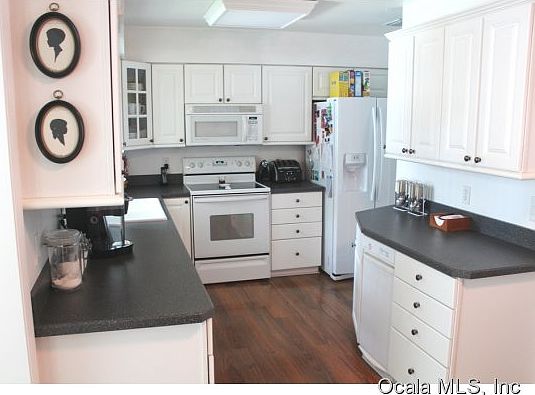 5th image of 1613 NE 17th Ave