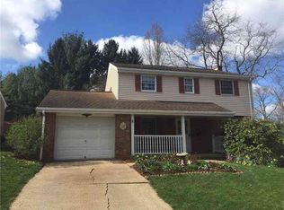 222 Crestvue Dr, Bridgeville, PA 15017