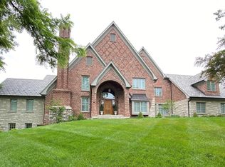 202 Saint Georges Dr, Saint Albans, MO 63073