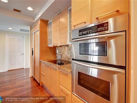 3rd image of 1819 SE 17th St APT 602