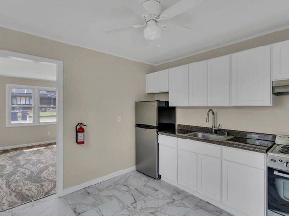 212 Anchor Ave