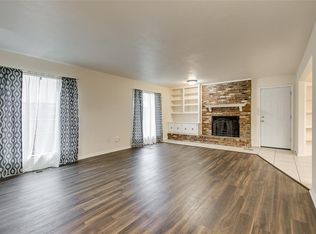 9904 Harvest Hills Rd, Oklahoma City, OK 73162
