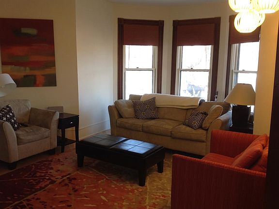 Large lightfilled livingroom