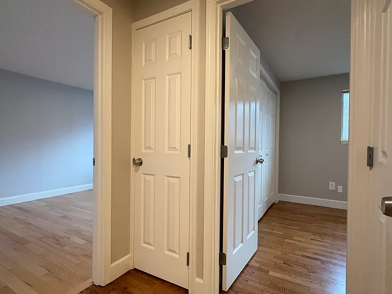 708 N L St #4 — Photo 10