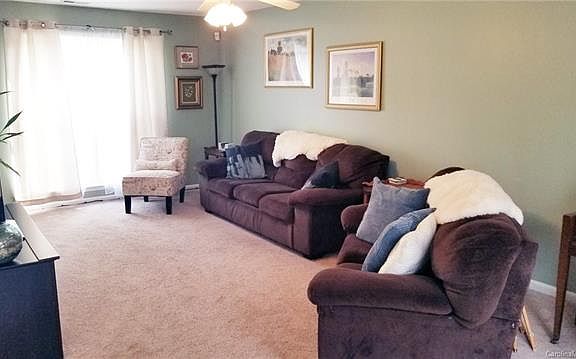 4th image of 2815 Longspur Dr
