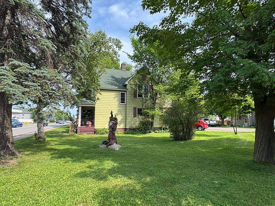 836 7th Ave, Two Harbors, MN 55616 | Zillow