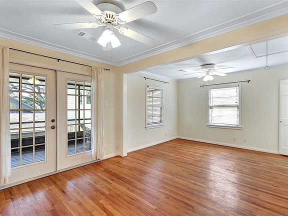 5th image of 3504 Mount Vernon St #1/2