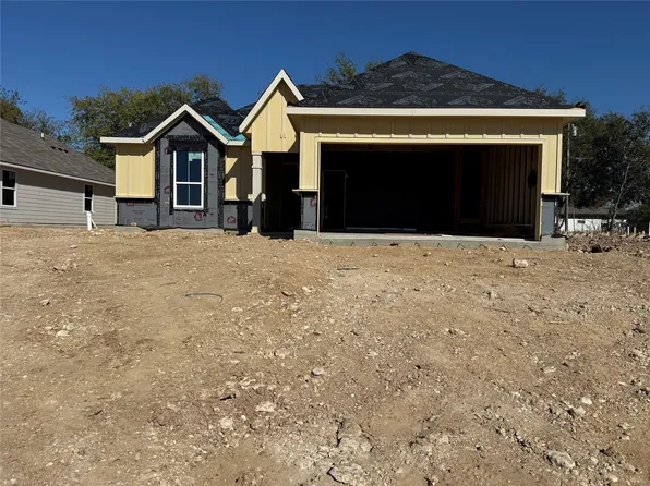 113 Adaline Bnd, McGregor, TX 76657
