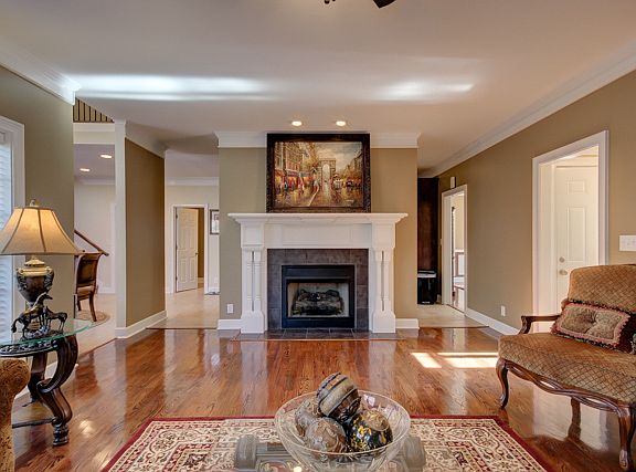 5th image of 2533 Everwood Ct