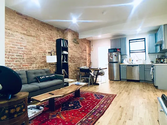 Rented by Aracely Cometti Fan | media 10