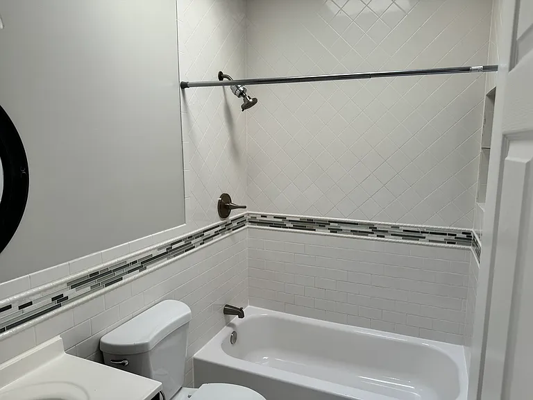 418 Bonsal St — Photo 14