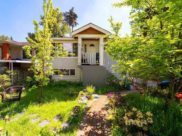 3446 William St, Vancouver, BC V5K 2Z6