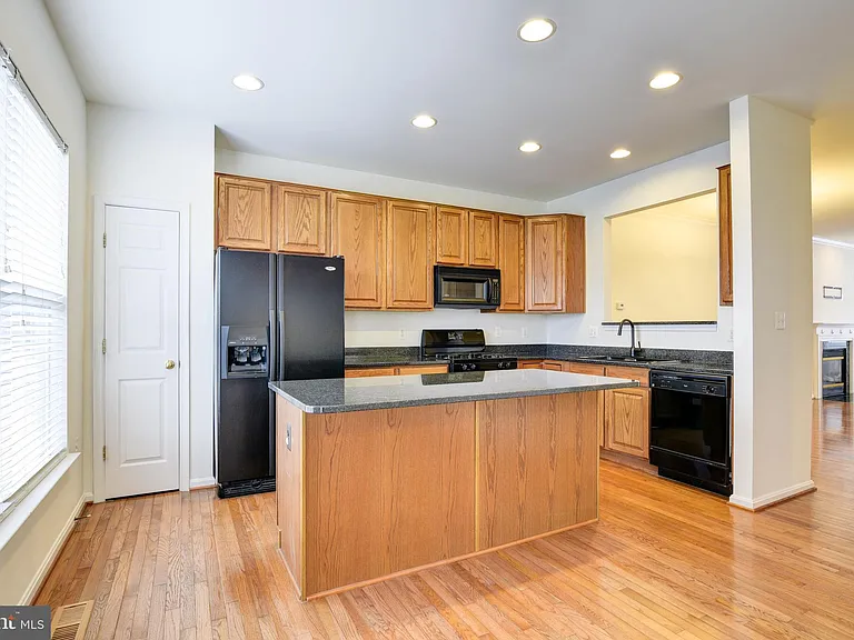 12838 Marblestone Dr — Photo 4