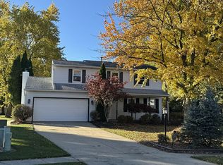 9029 Chapman Cir, Strongsville, OH 44136