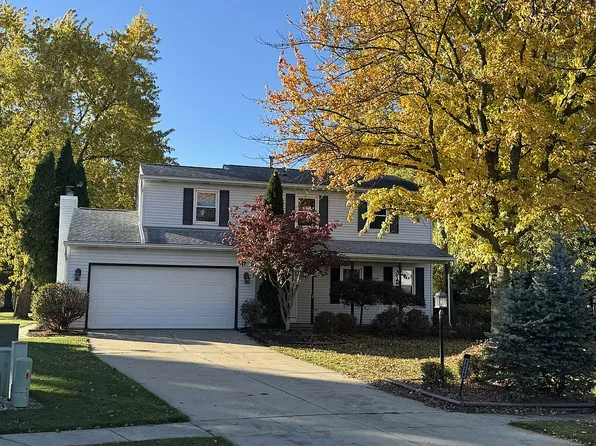 9029 Chapman Cir, Strongsville, OH 44136