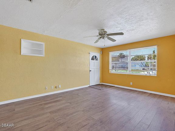 3rd image of 39 Margaret Rd