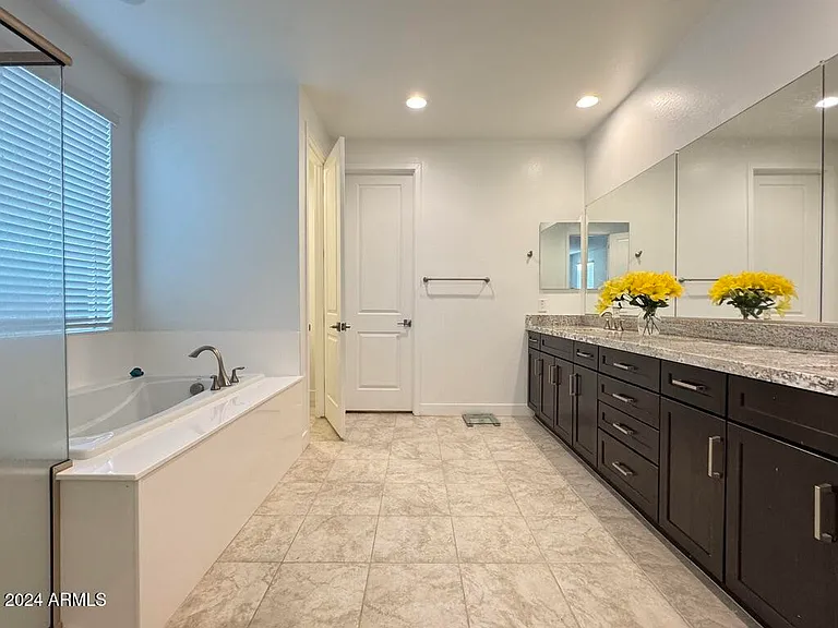 14241 W Soft Wind Dr — Photo 19