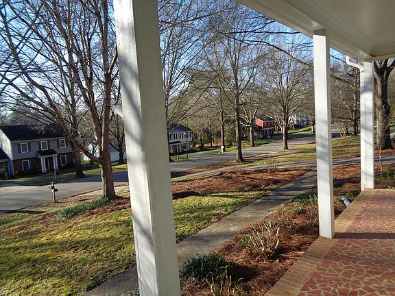 2nd image of 11914 Shandon Cir