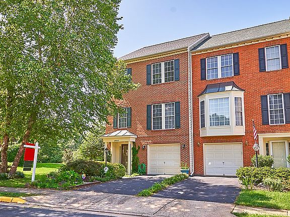 2nd image of 14447 Fowlers Mill Dr
