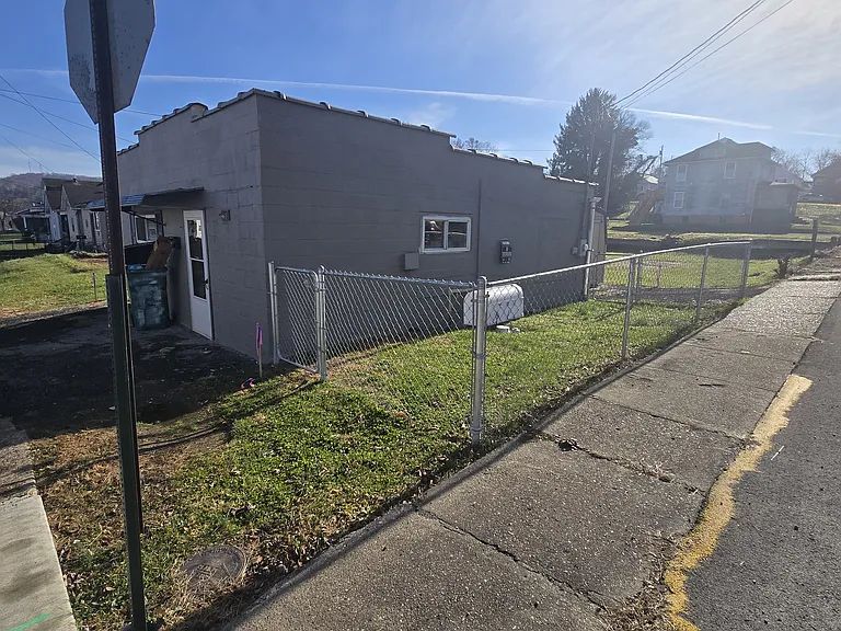 200 Broadway Ave — Photo 7