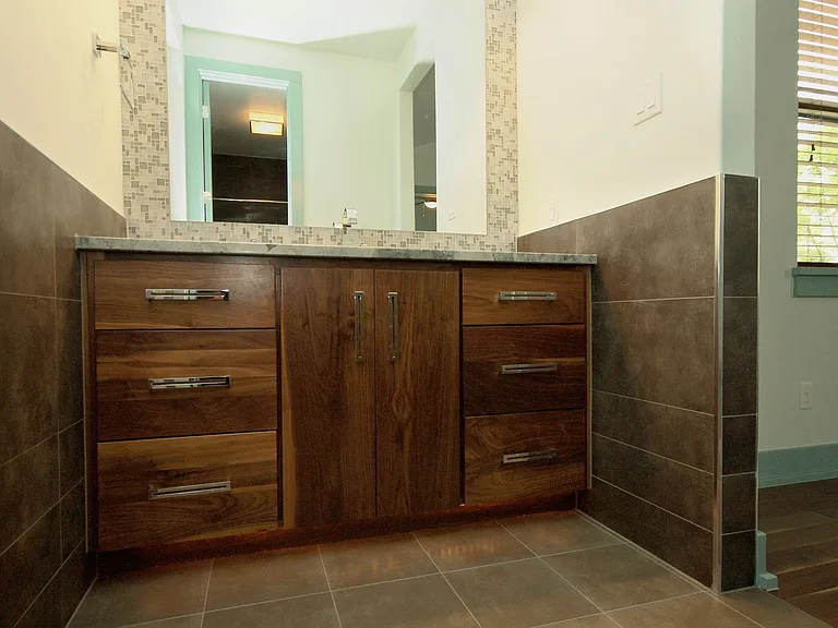 306 Franklin Blvd — Photo 15