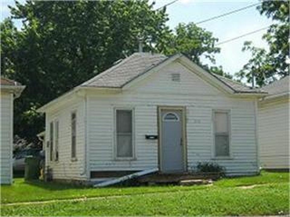 1st image of 1118 W 19th St