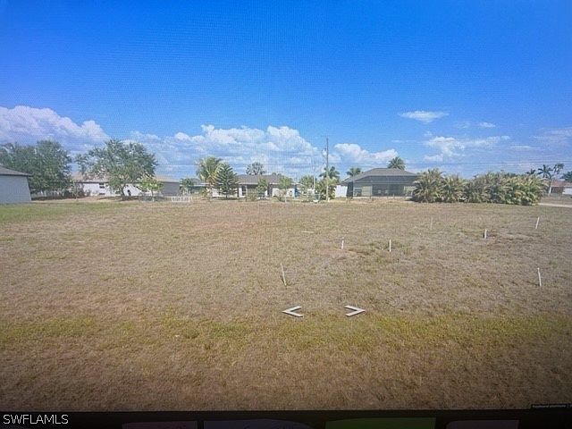 2nd image of 1305 NE 9th Ave