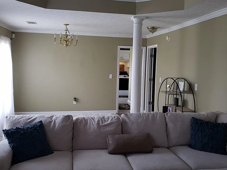 1113 Stafford Dr — Photo 6