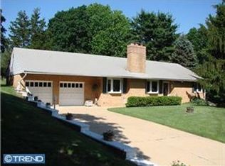 2 Council Trl, Wilmington, DE 19810