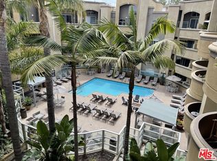 7660 Beverly Blvd #107, Los Angeles, CA 90036