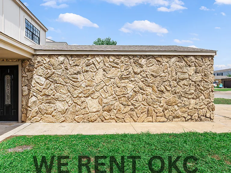 3611 Wynn Cir #1 — Photo 8