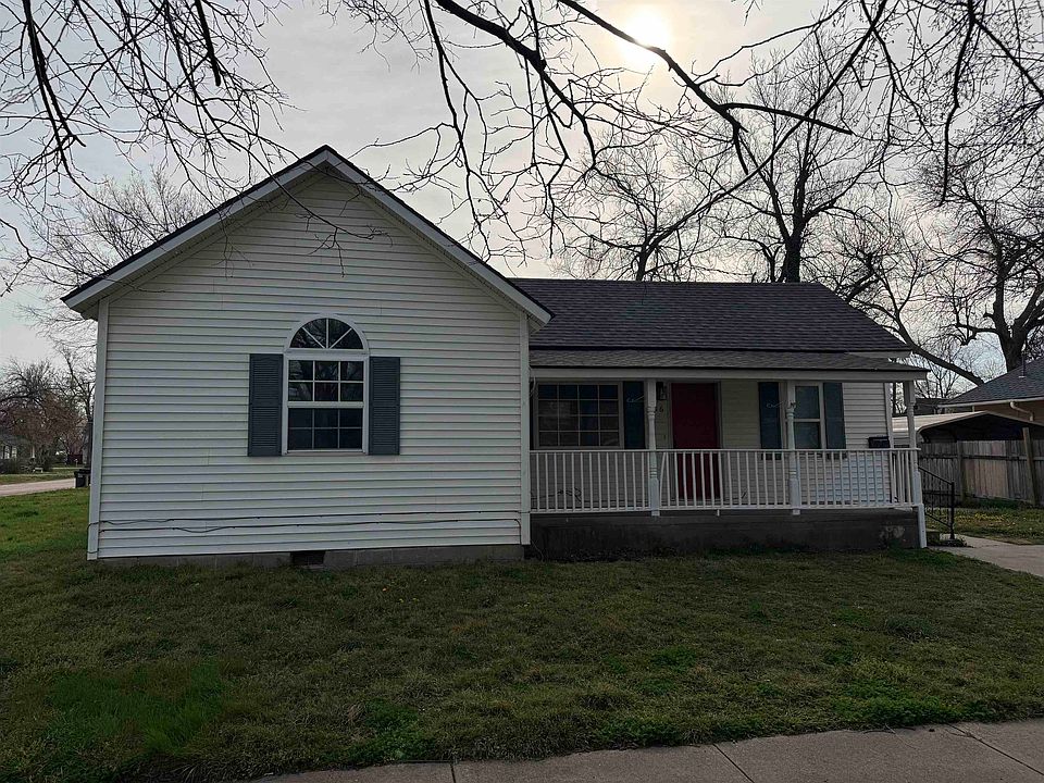 1st image of 206 Pine St