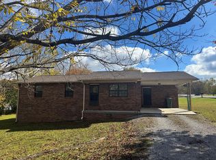 96 County Garage Rd, Crossville, TN 38555