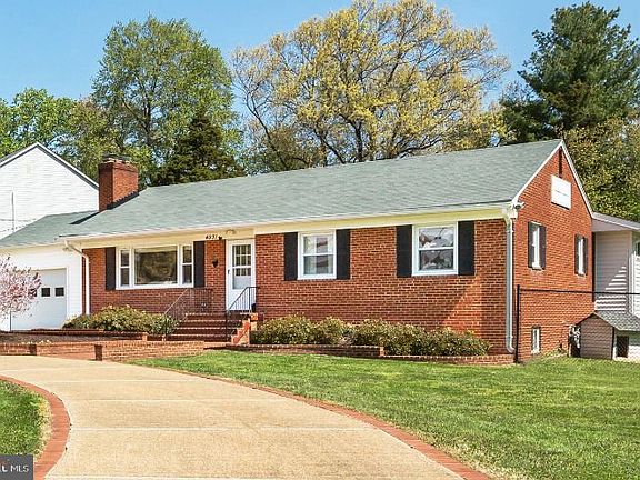 2nd image of 4931 Princess Anne Ct