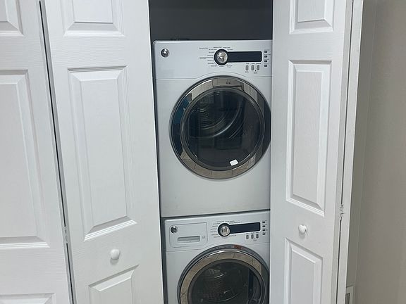 5th image of 5632 Cherry Wood Cir #1