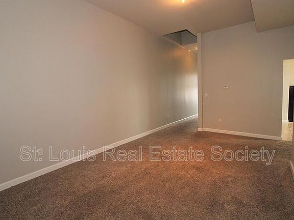 5th image of 7401 S Broadway #C