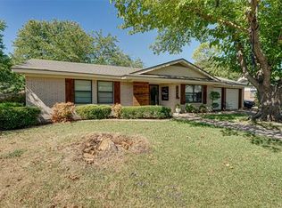 1103 Williamsburg Dr, Ennis, TX 75119